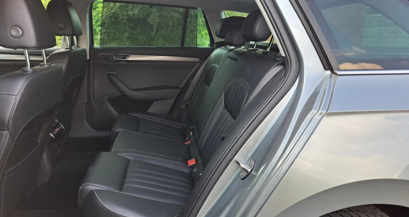 Skoda Superb cena 101900 przebieg: 177000, rok produkcji 2019 z Przemków małe 631